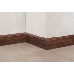 ZOCALO ATRIM CURVES CACAO X2.5M